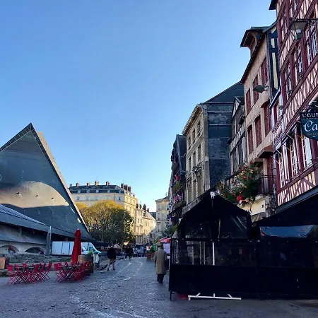 La Loge D'harcourt : Hypercentre Chic Et Moderne شقة