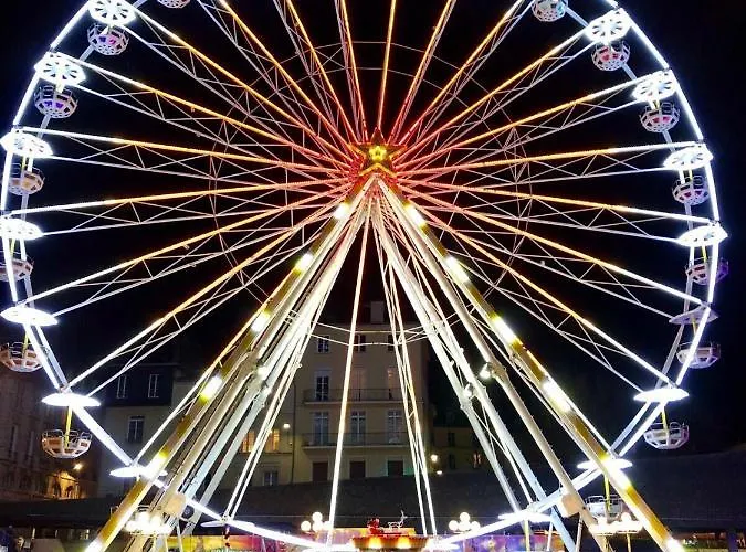 La Loge D'harcourt : Hypercentre Chic Et Moderne Apartman